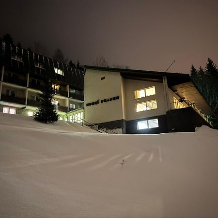 Hotel Horni Pramen Špindlerŭv Mlýn Eksteriør bilde