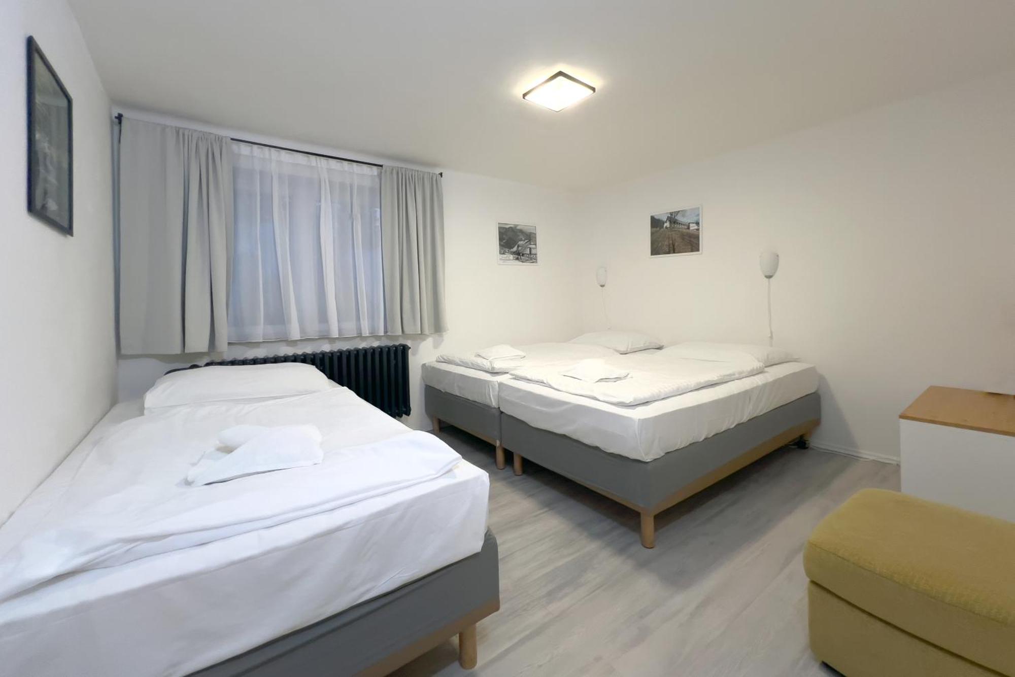 Hotel Horni Pramen Špindlerŭv Mlýn Rom bilde