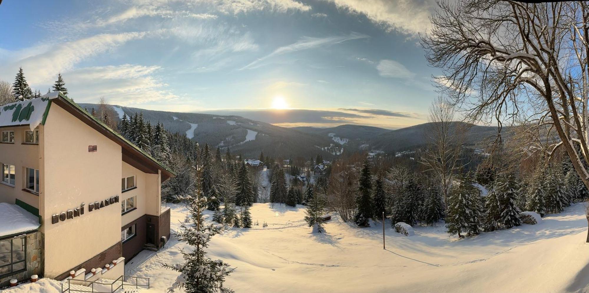 Hotel Horni Pramen Špindlerŭv Mlýn Eksteriør bilde