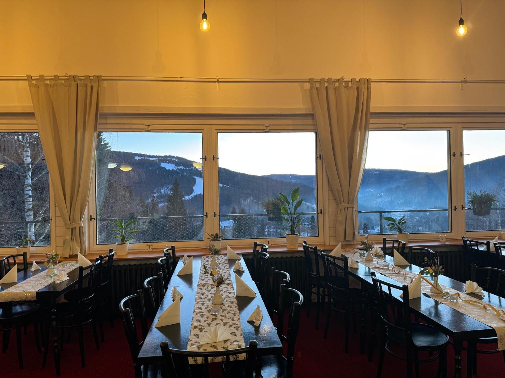Hotel Horni Pramen Špindlerŭv Mlýn Eksteriør bilde