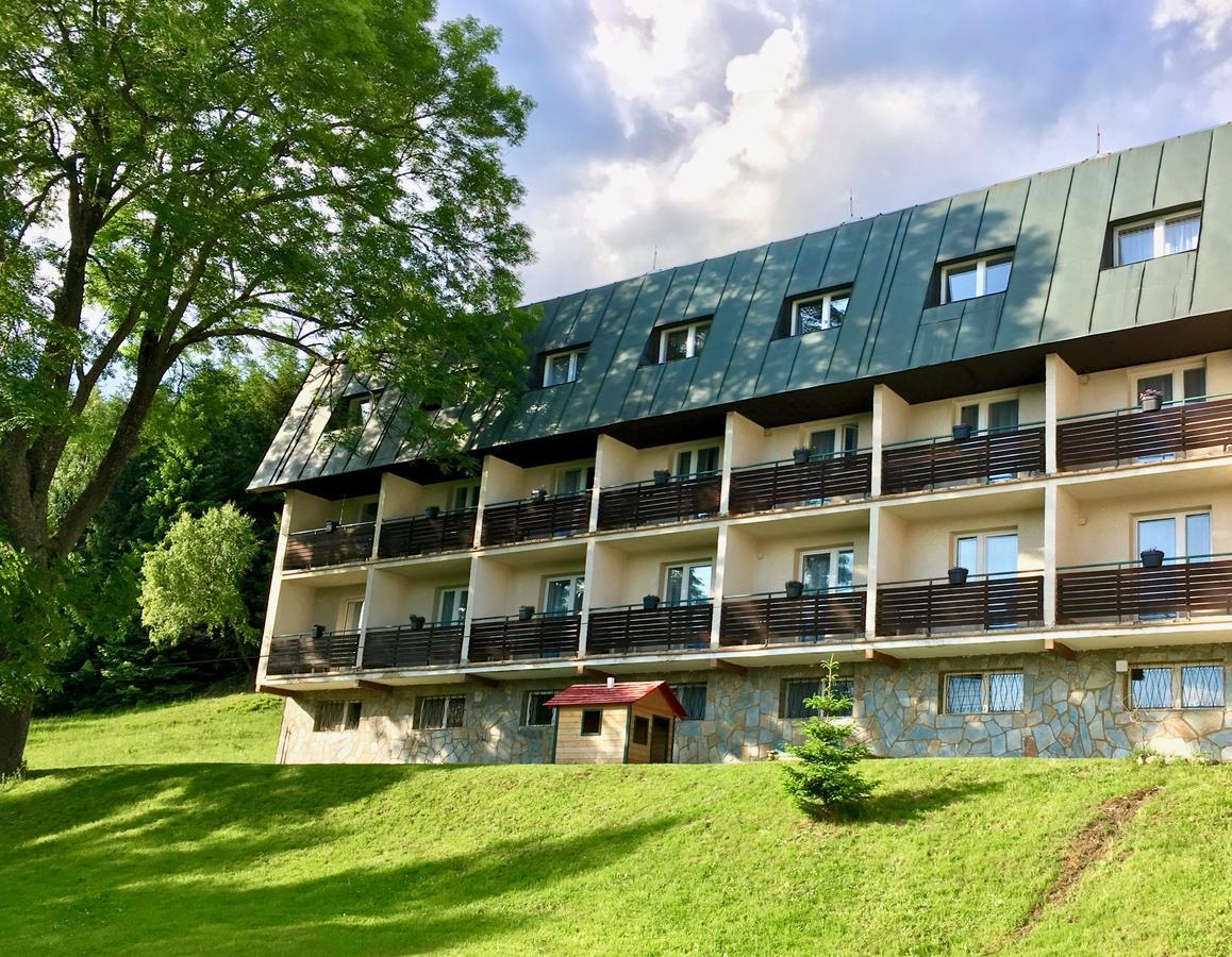 Hotel Horni Pramen Špindlerŭv Mlýn Eksteriør bilde